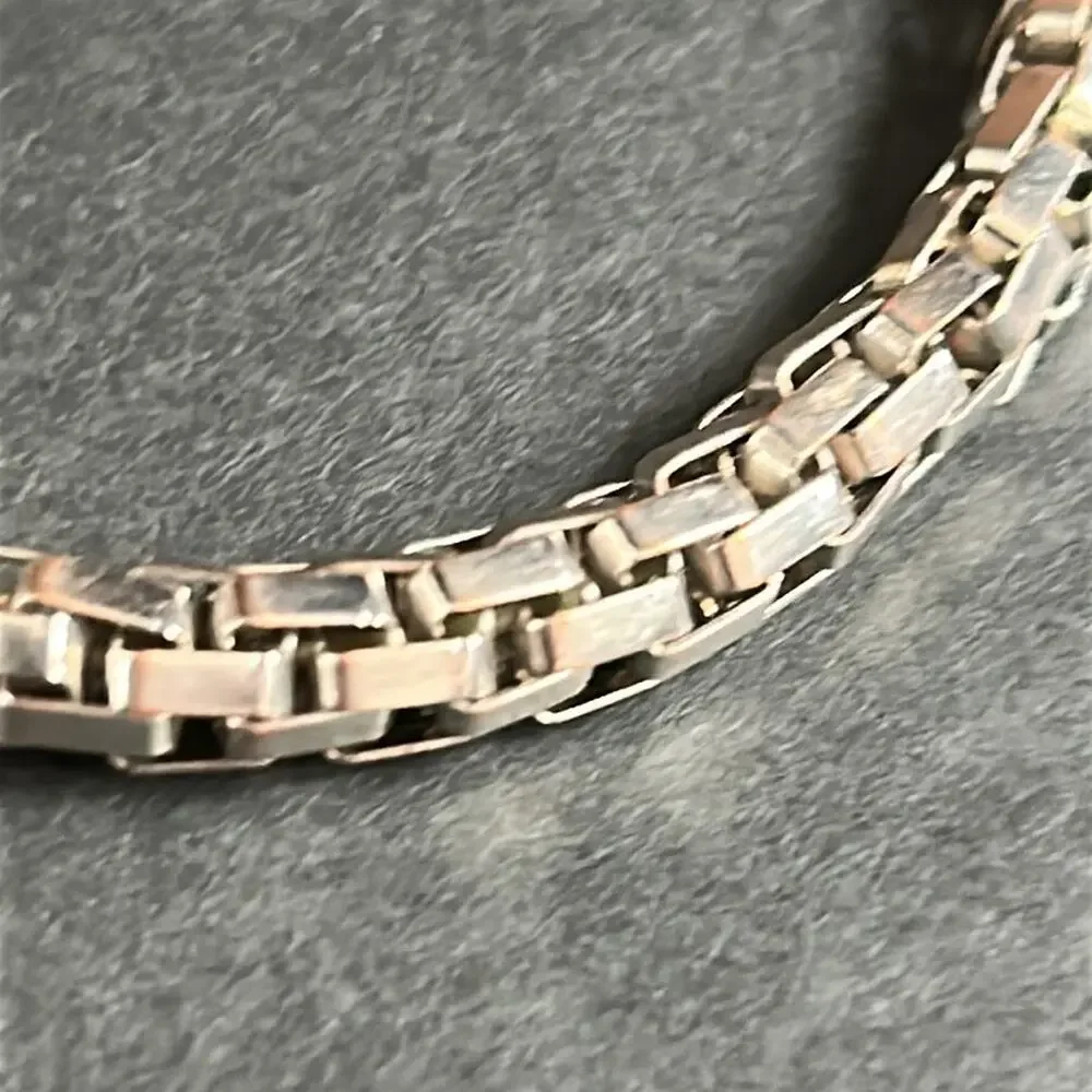 Vintage silver tone unisex chainlink bracelet one size‎ stretches